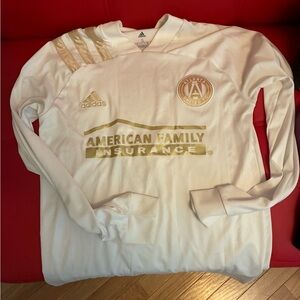 Adidas Men’s Atlanta United White & Gold Soccer Jersey